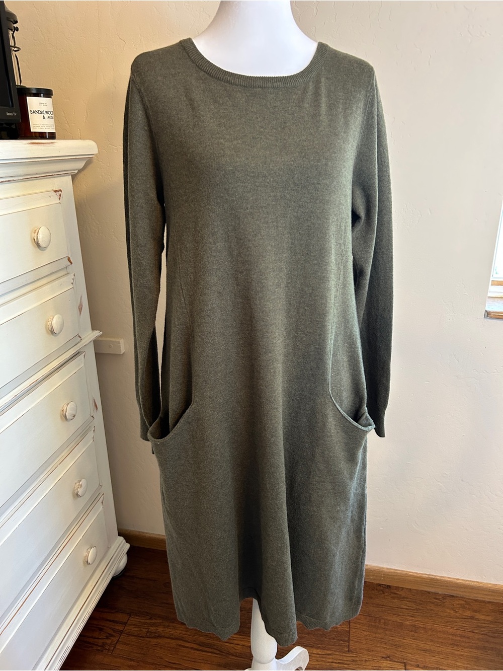 Sundance Olive Green Sweater Dress Silk Blend Pockets Long Sleeve Size Small
